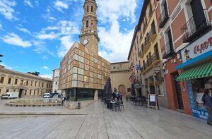 plaza de la seo centre de saragosse