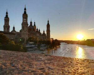 Tour Monumental y de Tapas en Zaragoza