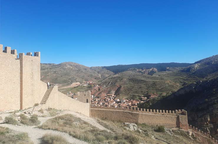 how to get to albarracin and when to visit
