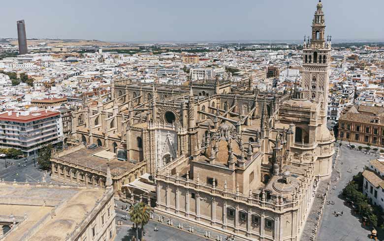 private travel itinerary spain luxury experience